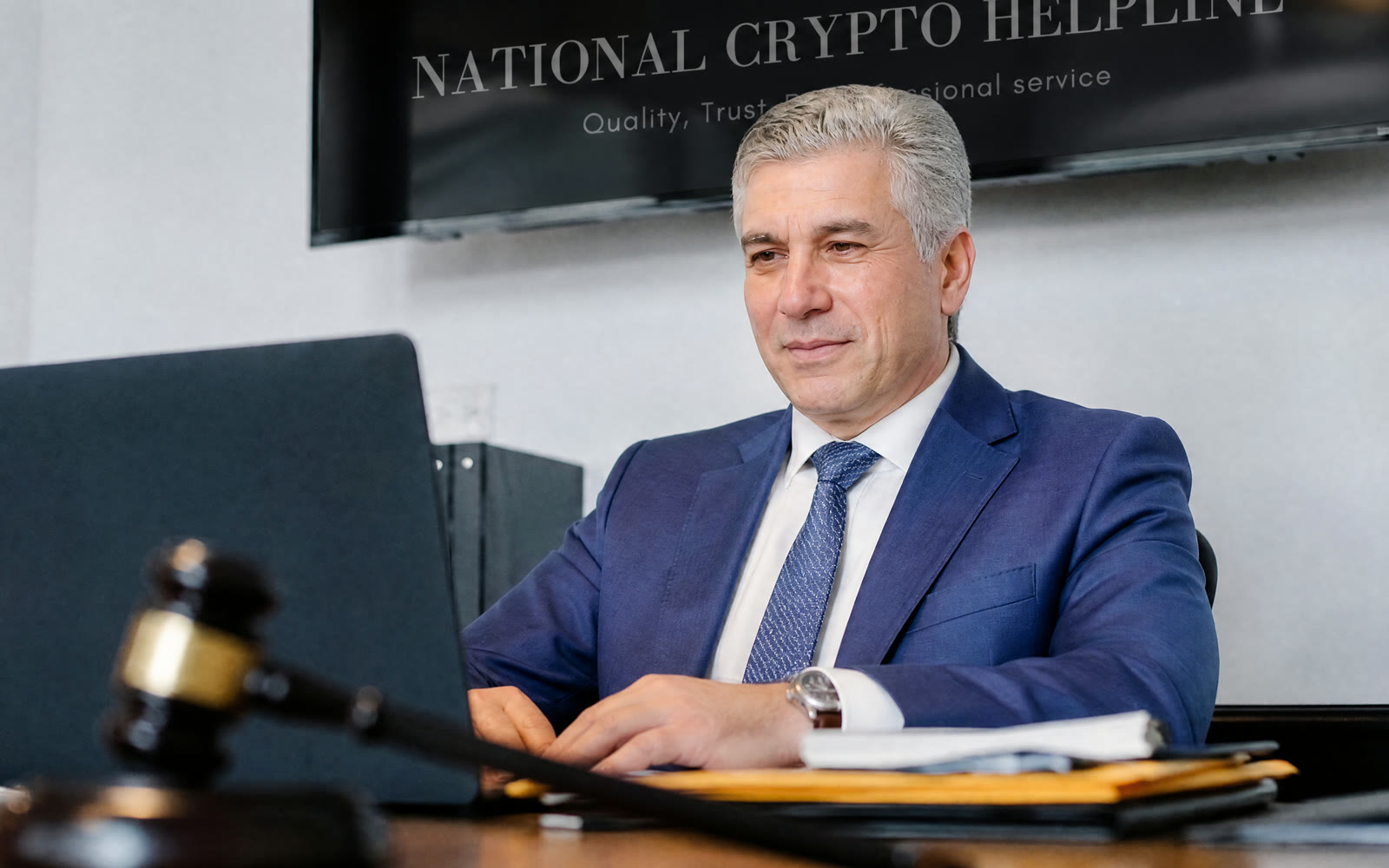 Mark Kramer u pracovního stolu